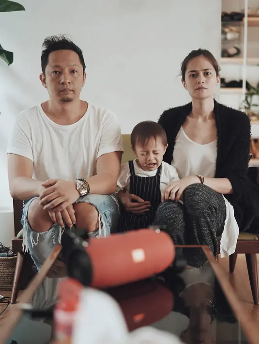 "Kalau anak kedua sih bapaknya udah selalu pengin banget. Cuma kalau aku, jujur aku sekarang lagi proses menyapih, karena Bjorka masih menyusui," ujar Sabai saat ditemui di kawasan Kemang, Jakarta Selatan, Rabu (18/4). (Instagram/sabaidieter)