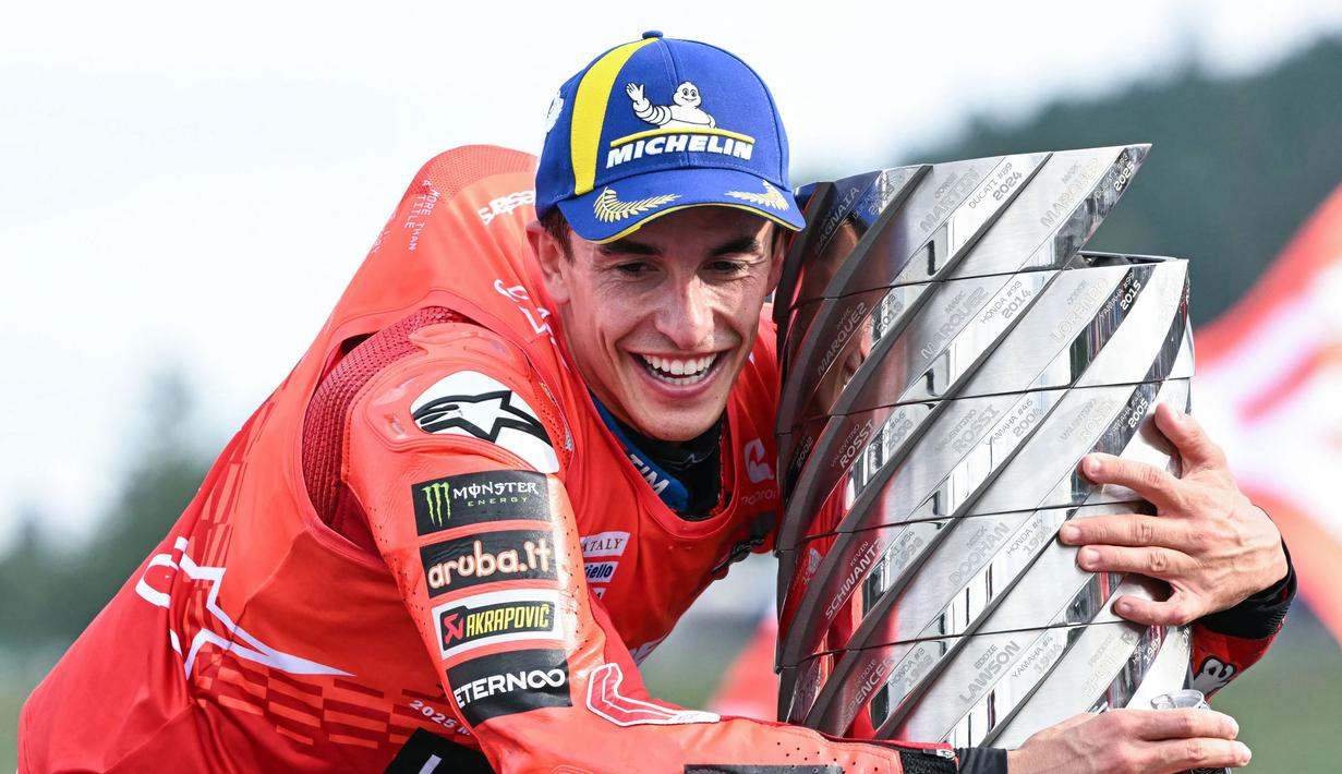 Ini menjadi gelar ketujuh yang diraihnya sepanjang kariernya. Pembalap kelahiran Spanyol, 32 tahun, ini sebelumnya menjadi juara pada 2013, 2014, 2016, 2017, 2018, dan 2019. (AFP/Toshifumi Kitamura)