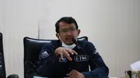Wabup Garut Helmi Budiman tengah memimpin jalannya evaluasi PSBB di kabupaten Garut, menjelang berakhirnya status itu, 20 Mei mendatang. (Liputan6.com/Jayadi Supriadin)