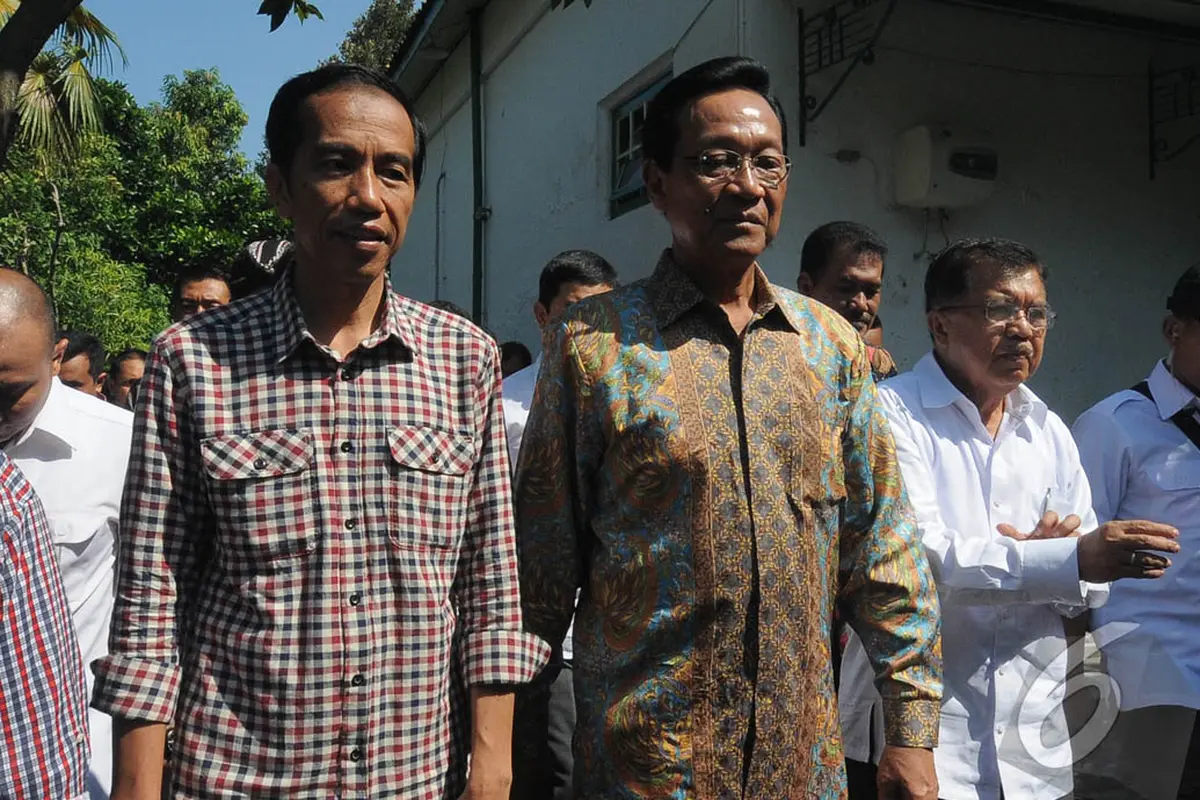 Meski Dikunjungi Jokowi, Sultan Mengaku Netral
