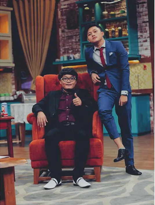 Kesuksesan Rizky Febian di belantika musik tidak hanya dikenal di Tanah Air, tapi juga negara tetangga seperti Singapura dan Malaysia. Karyanya banyak disukai oleh pencinta musik baik di Indonesia maupun dua negara tetangga tersebut.(Instagram/rizkyfbian)