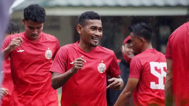 FOTO: Persija Jakarta Gelar Latihan Perdana Jelang Piala Menpora 2021