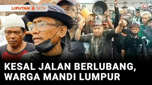 VIDEO: Warga Mandi Lumpur Sebagai Bentuk Protes Jalan Berlubang Tak Kunjung Diperbaiki