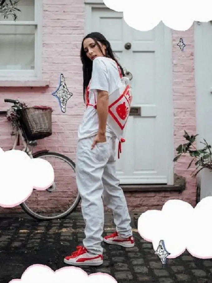 [Bintang] Sportswear Brand Ini Rilis Koleksi Terbaru Bertema Hello Kitty