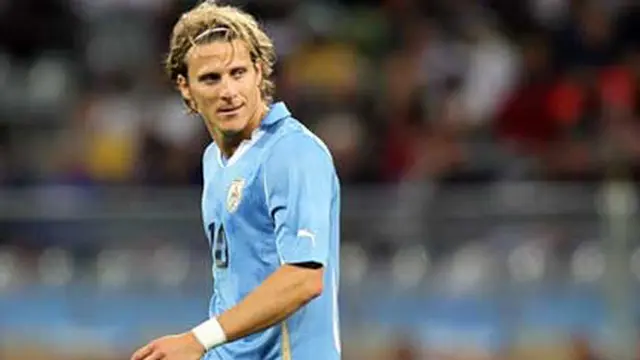 img_forlan-3.jpg