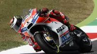 Performa Jorge Lorenzo hingga MotoGP Belanda 2017 masih belum memuaskan Ducati. (AP Photo/Antonio Calanni)