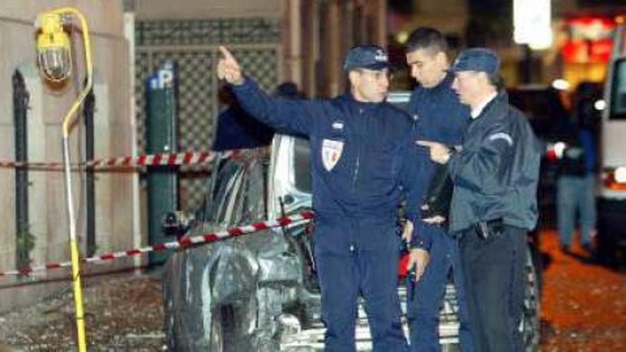Bom meledak, jendela KBRI di Paris pecah