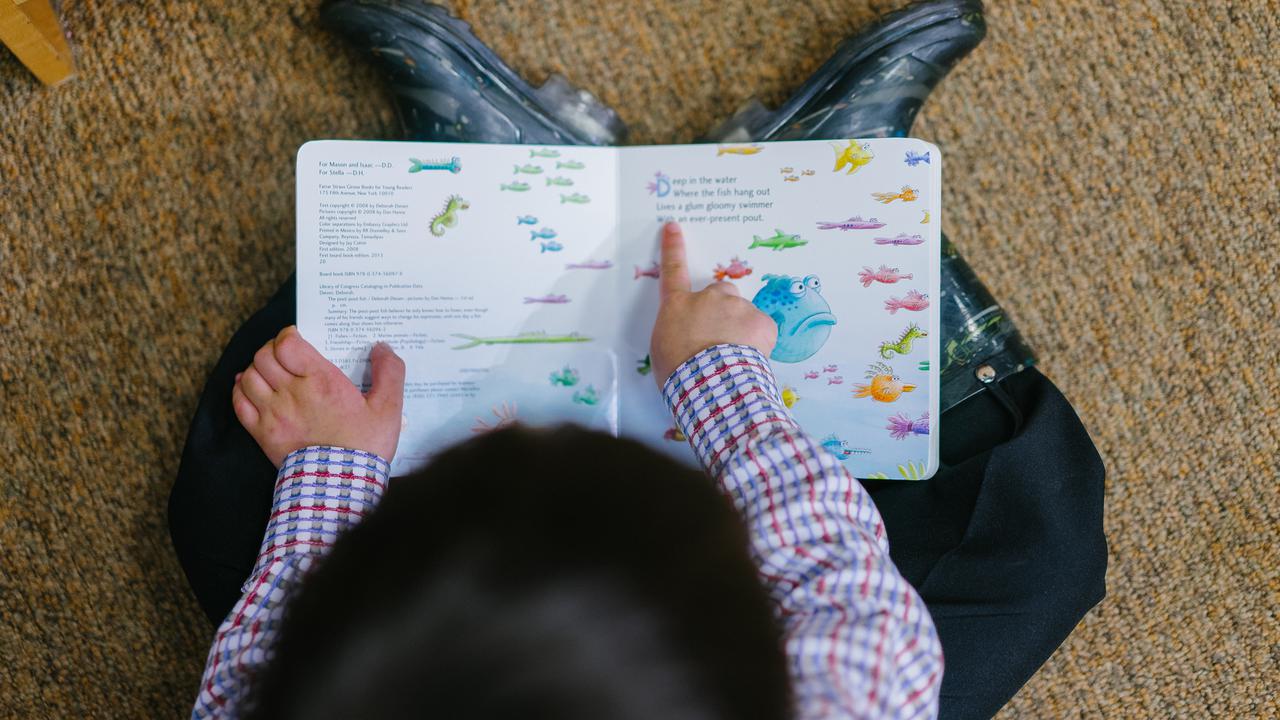 Ilustrasi anak dengan disabilitas intelektual Foto oleh Mentatdgt dari Pexels.