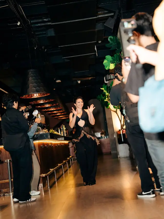 Ikuti Jejak Wulan Guritno, Shalom Razade Tampil Menawan dengan Smokey Eye Look di Serial Open BO Season 3