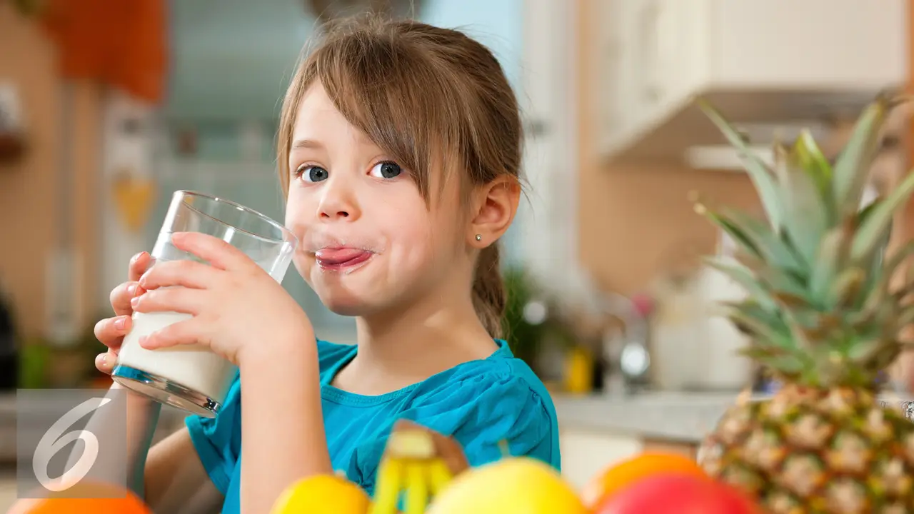 20160217-Ilustrasi-Minum-Susu-iStockphoto