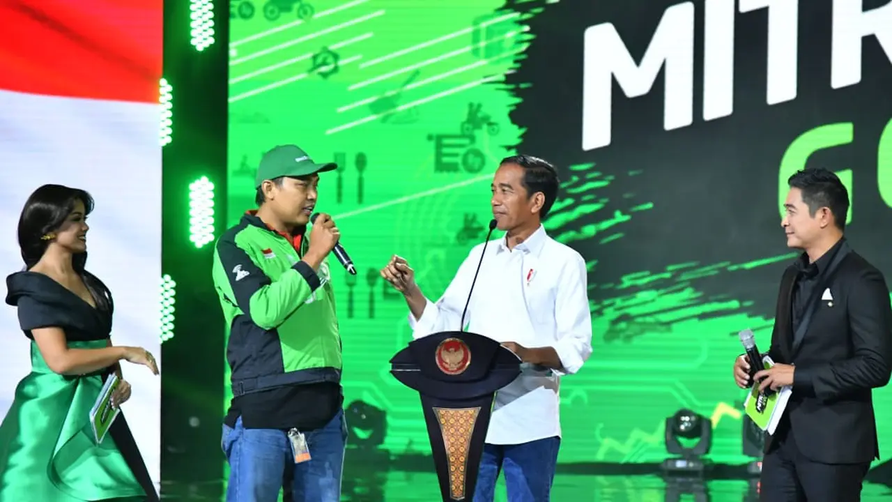 Jokowi bertemu dengan Mitra Juara Gojek 2019 di Econvention Ancol Jakarta Utara, Kamis 11 April 2019.