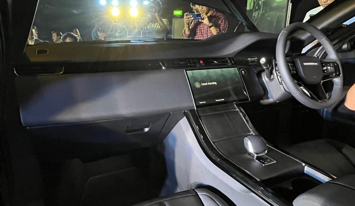 Range Rover Evoque Facelift Resmi Meluncur, Jadi Varian Paling Terjangkau