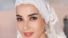 Tidak hanya sekadar makeup, Tasya juga menyempurnakan penampilannya dengan mengenakan baju pengantin lengkap dengan mahkota. Transformasi visual Tasya seolah membuatnya menjadi kembaran Tasyi Athasyia, layaknya seorang Puteri Kerajaan Brunei yang memesona. (Liputan6.com/IG/@tasyafarasya)