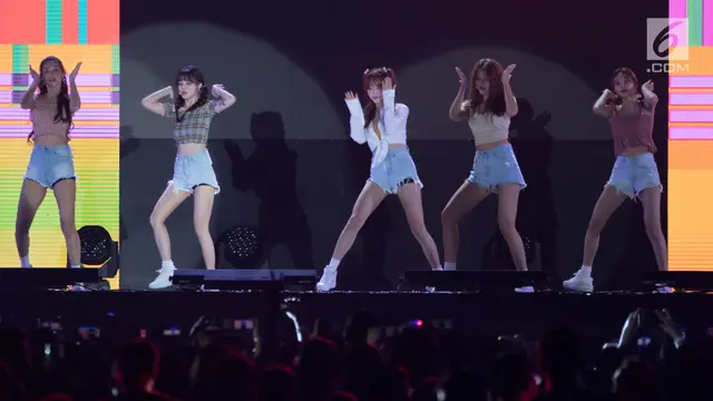 Goyang AOA Bikin Panas Penutupan Asian Para Games 2018