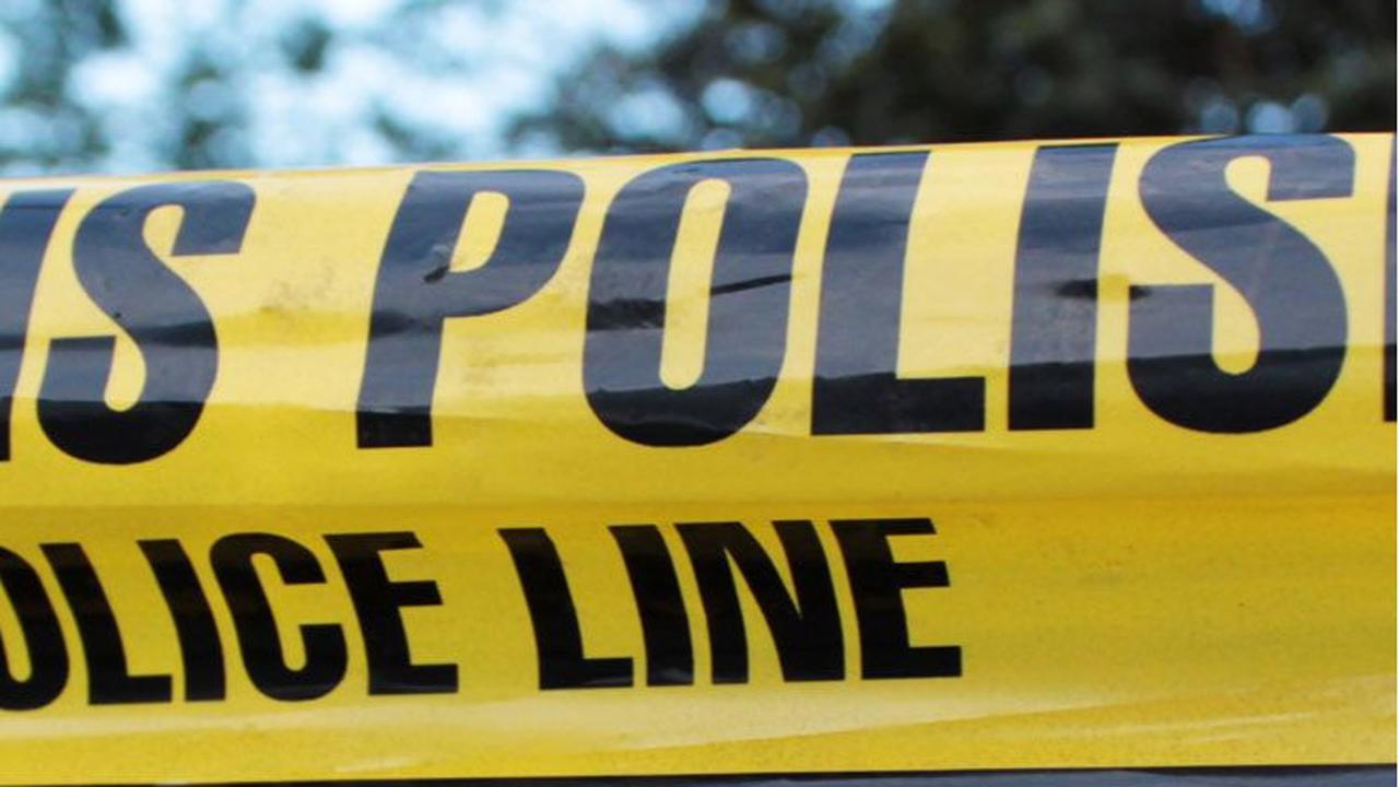 Seorang pengendara motor mengalami luka bacok cukup parah setelah menjadi korban begal.