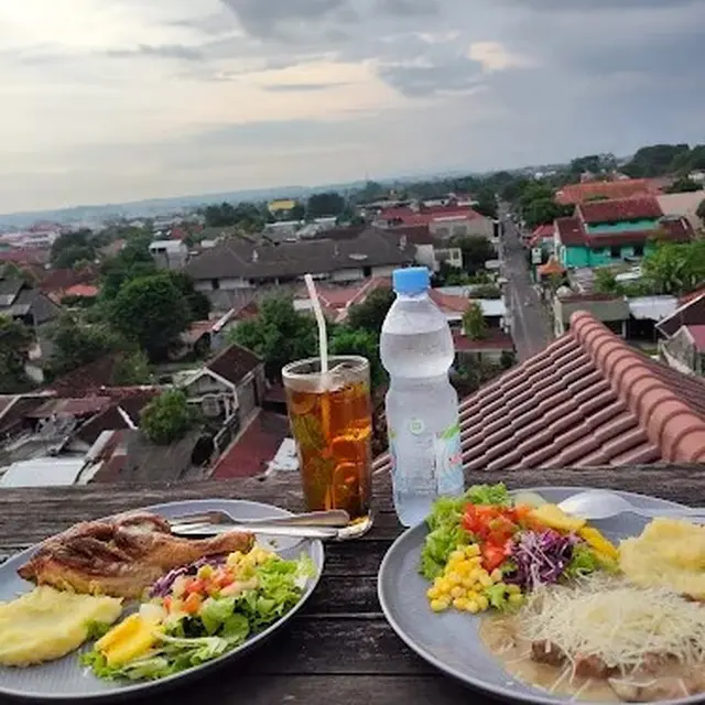 Rooftop Pasar Prawirotaman (Google Maps/Yuannisaps 99)