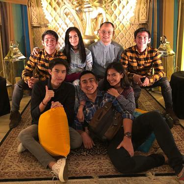 Momen Manis Rizki Ridho D'Academy dan Iis Dahlia (sumber: instagram.com/da2_rizki123)