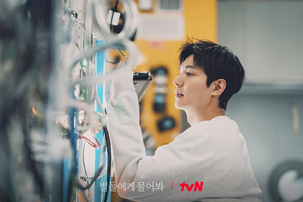 Review Drama 'WHEN THE STARS GOSSIP', Lee Min Ho Tak Lagi Jadi Orang Kaya