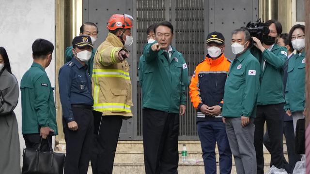 Presiden Korea Selatan Sambangi Lokasi Tragedi Halloween Itaewon