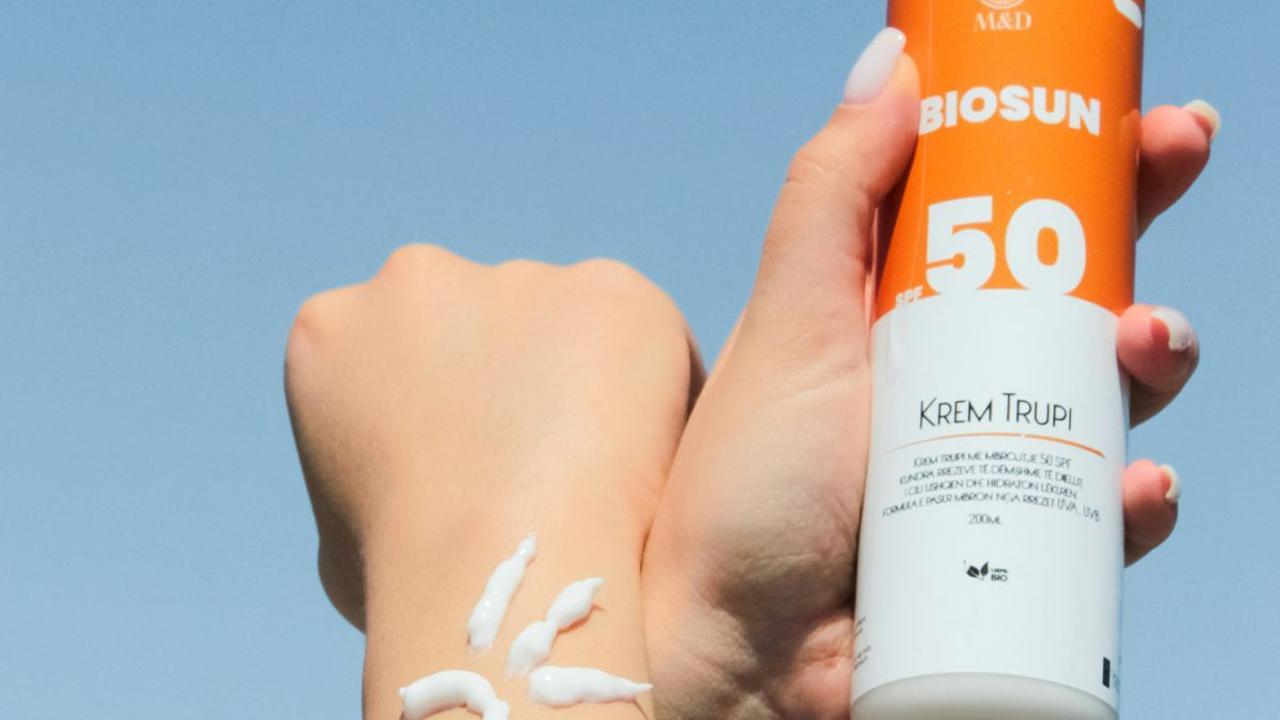 3. Selalu Gunakan Sunscreen
