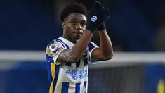 Tariq Lamptey pernah digadang-gadang sebagai masa depan Chelsea usai membantu The Blues comback 2-1 atas Arsenal pada penampilan perdanannya di musim 2019/2020. Saat ini, ia telah berseragam Brighton dan sudah dipercaya tampil sebanyak 35 laga dengan mencetak 1 gol dan 5 assist. (AFP/Glyn Kirk)