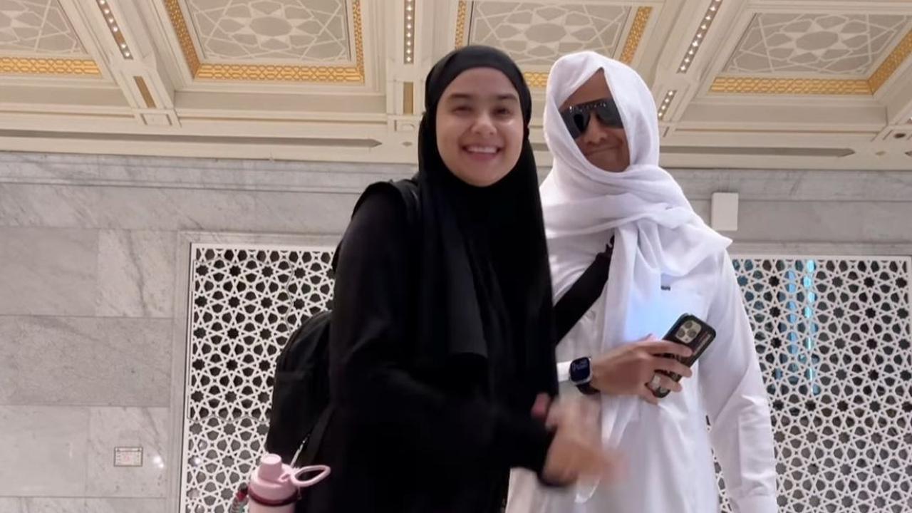 Tak sedikit para netizen yang mendoakan Sonya Fatmala dan Hengky Kurniawan.<br>