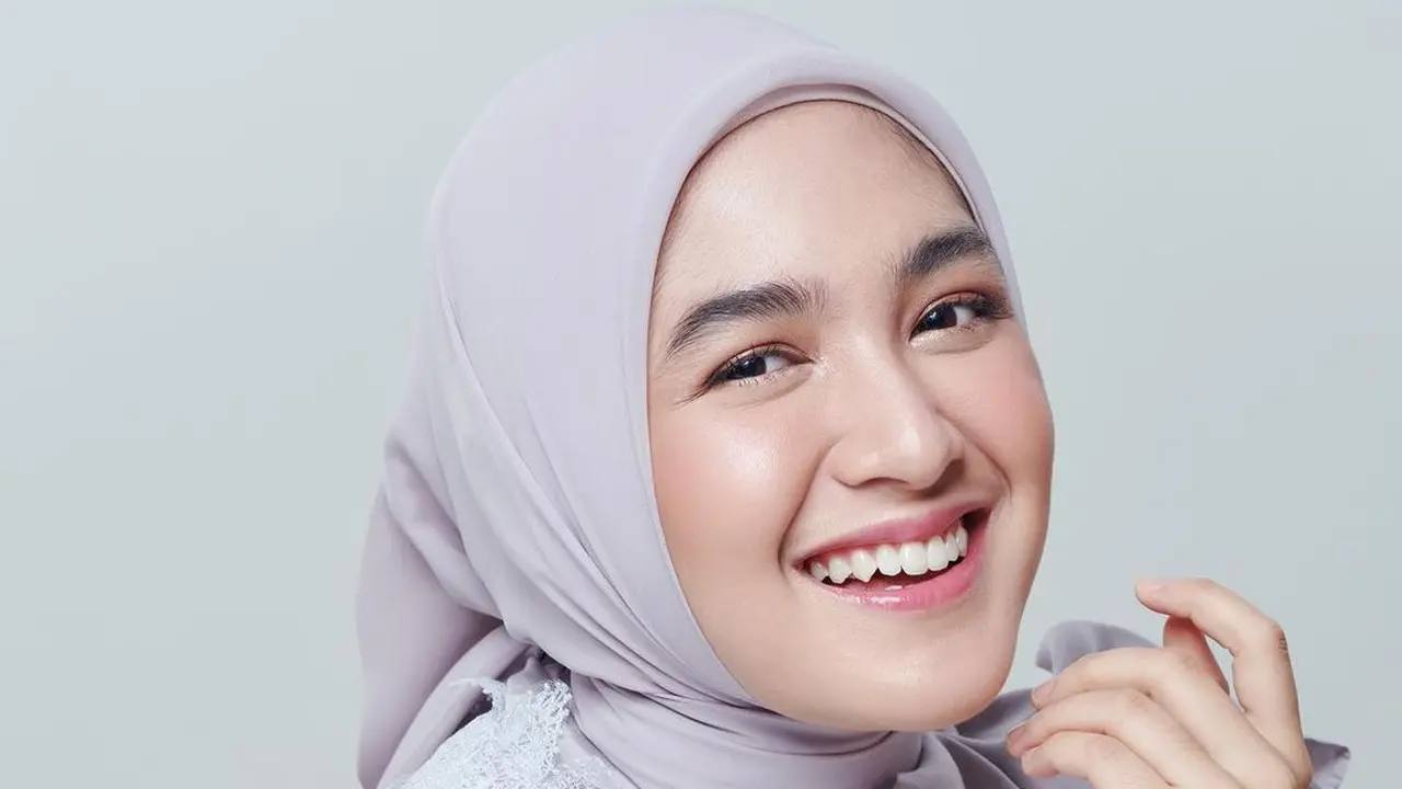 8 Tren Model Hijab untuk Lebaran 2023 dari Ayana Moon hingga Cut Syifa