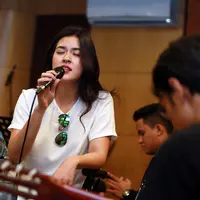 Raisa dalam latihan Konser Jatuh Hati (Deki Prayoga/Bintang.com)