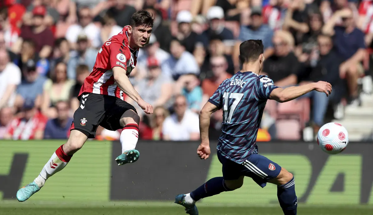 Sementara tim London lainnya, Arsenal menuai kekalahan 0-1 saat menyambangi markas Southampton. (PA via AP/Kieran Cleeves)