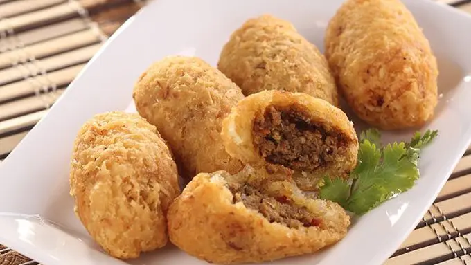 Tanpa Peras Singkong, Ini Cara Agar Adonan Combro Tetap Lembut Walau Sudah Dingin