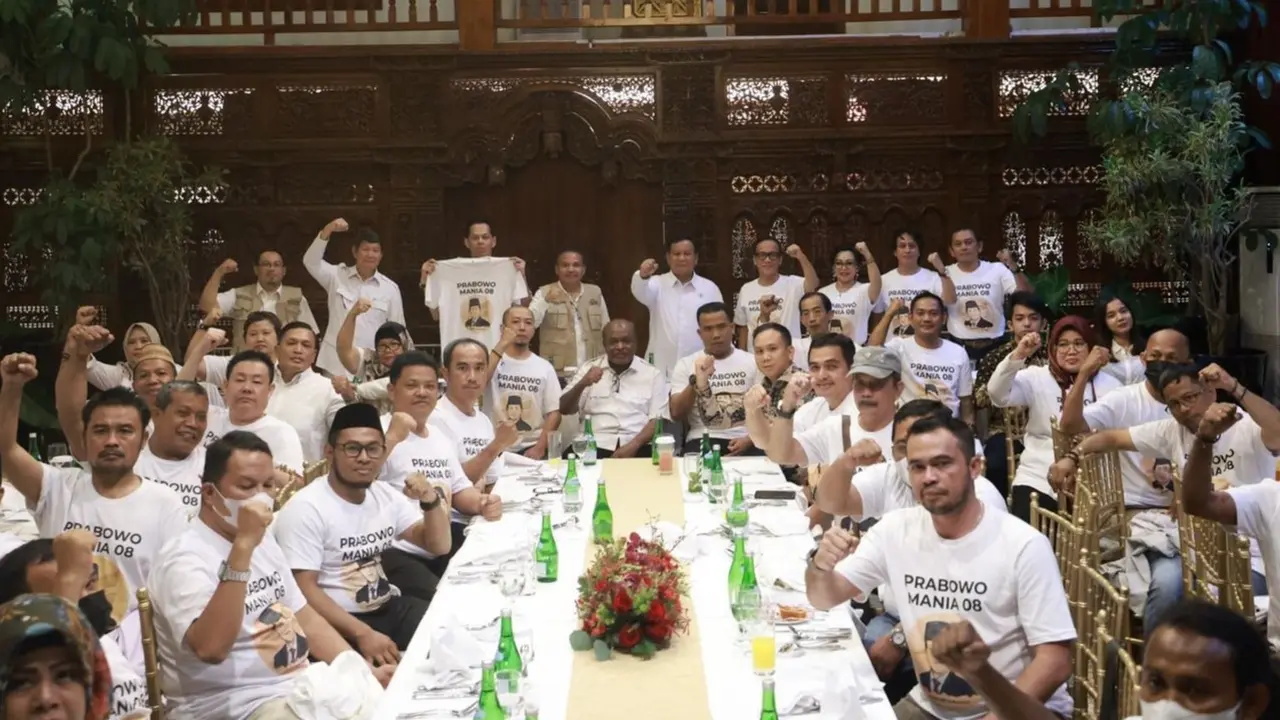 Ketua Umum Partai Gerindra Prabowo Subianto bertemu dan mendapat dukungan dari Relawan Jokowi Mania alias Joman.