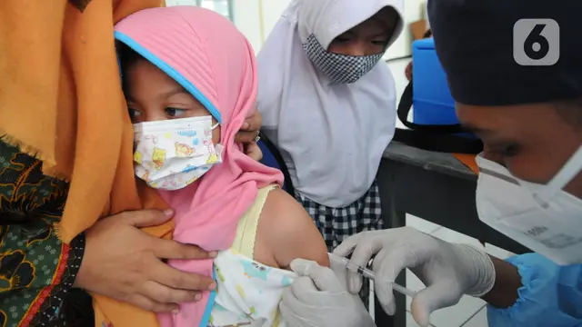 Ekspresi Anak-Anak Saat Kegiatan Bulan Imunisasi Anak Sekolah