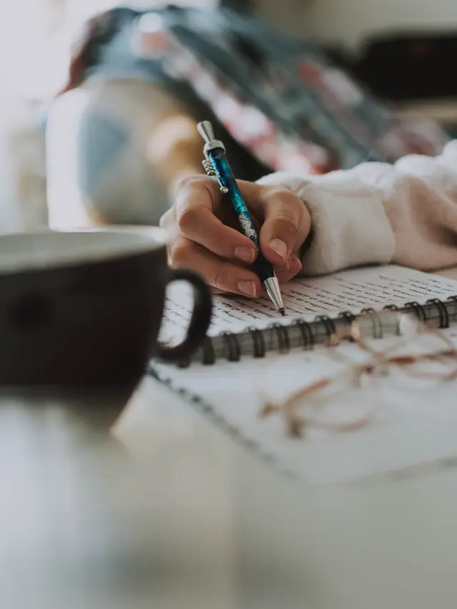 ilustrasi cara membuat teks eksplanasi/unsplash