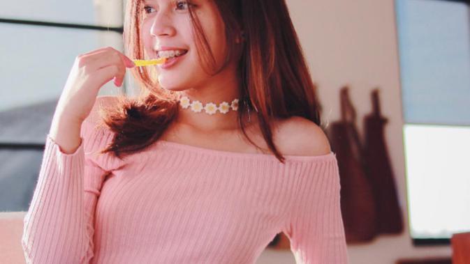 6 Gaya Keren Fay Nabila, Bikin Kamu Kece Abis! - Fashion 