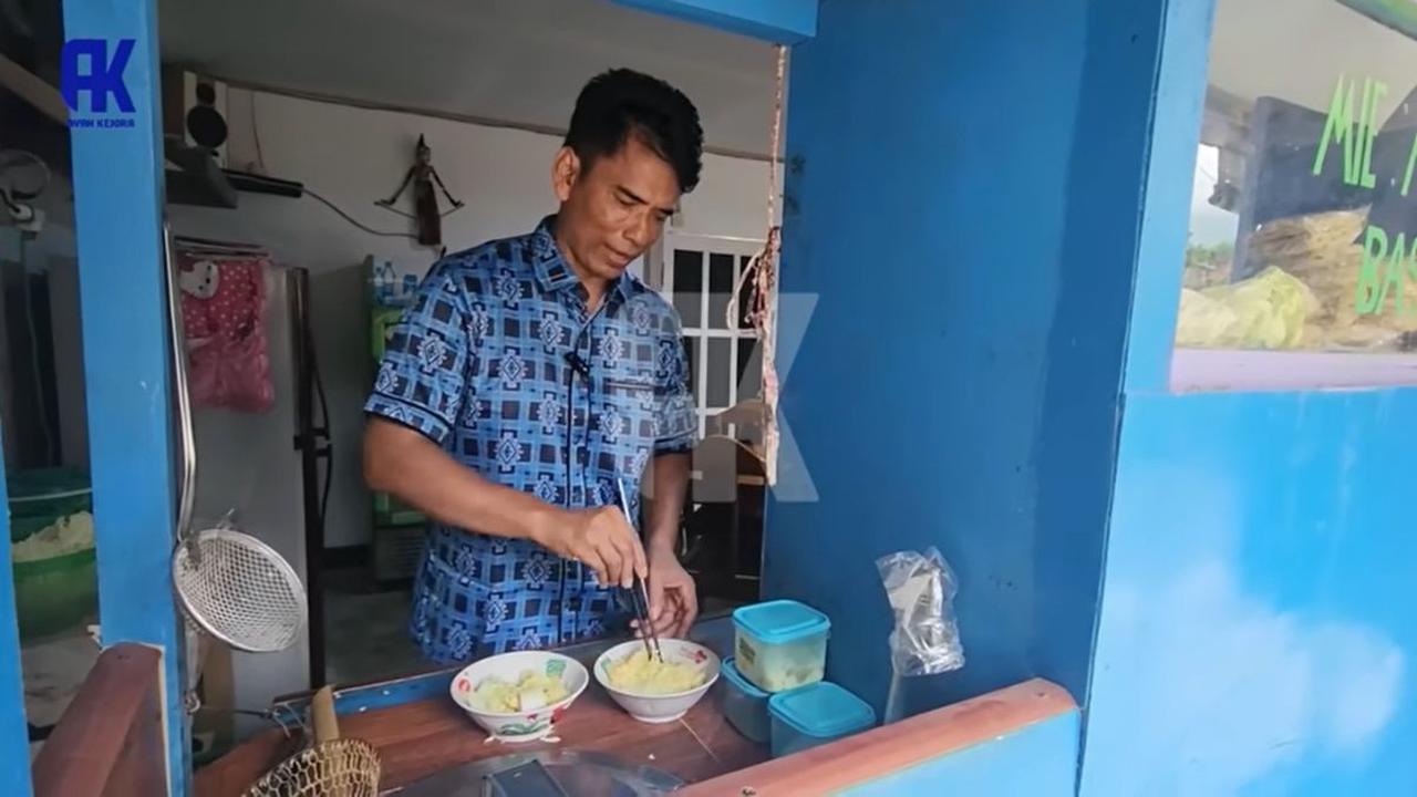 Mengenang Masa Lalu, Ayah Lesti Kejora Bikin Mi Ayam Sendiri 'Wow Mantap