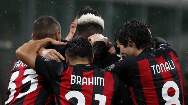 Hasil Liga Italia Ac Milan Hajar Spezia Juventus Vs Napoli Batal Bola Liputan6 Com