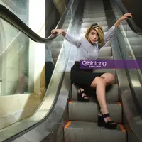 Sheila Marcia sudah mulai beraktivitas pasca kecelakaan yang menimpanya bersama Melodya Vanesha. (Foto: Bambang E Ros, DI: Nurman Abdul Hakim/Bintang.com)