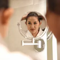 Karakter perempuan yang tidak suka memakai makeup./copyright fimela/adrian putra