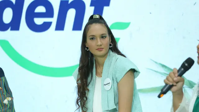 [Fimela] Nadine Chandrawinata