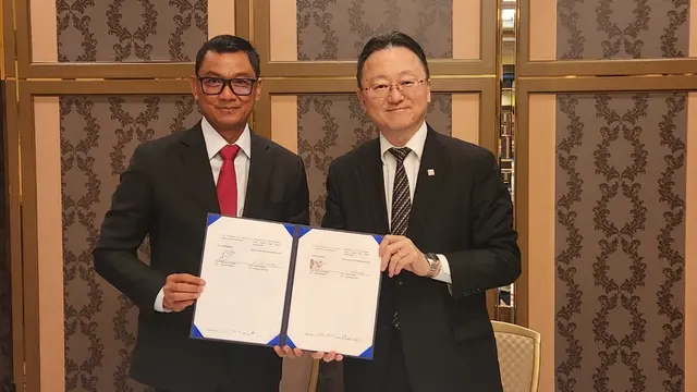 Direktur Utama PLN Darmawan Prasodjo dalam kerja sama penjaminan pinjaman Rp 7,65 triliun dari Nippon Export and Investment Insurance (NEXI). (Dok PLN)
