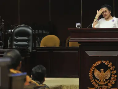 Presiden ke-5 RI Megawati Soekarnoputri memberi materi  di Kompleks Parlemen, Senayan, Jakarta. (Liputan6.com/Herman Zakharia)