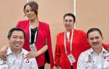 Keluarga Harmonis dan Sayang Istri, Bikin Emak-Emak di Manado Baper ke Pasangan SK-ADT