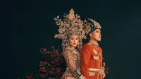 Erina Gudono unggah foto prewedding dengan Kaesang Pangarep kenakan baju adat Gorontalo yang tuai pro dan kontra (instagram/erinagudono)