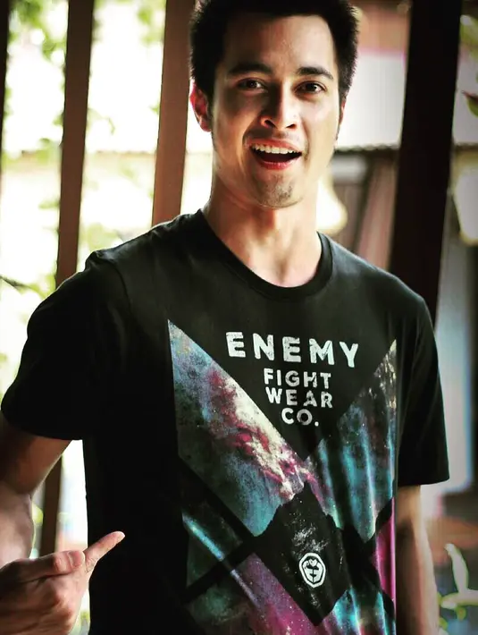 Perseteruan antara Eza dan sang ibu memang sudah tersebar. Ruch sendiri sudah diketahui menentang pernikahan tersebut. (instagram/ezagio)