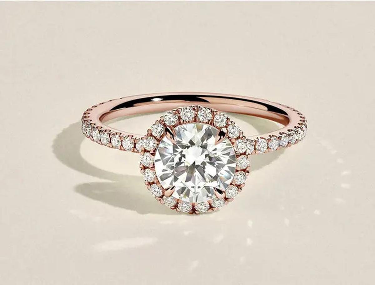 Model Cincin Tunangan Simple dan Elegan untuk Pria dan Wanita