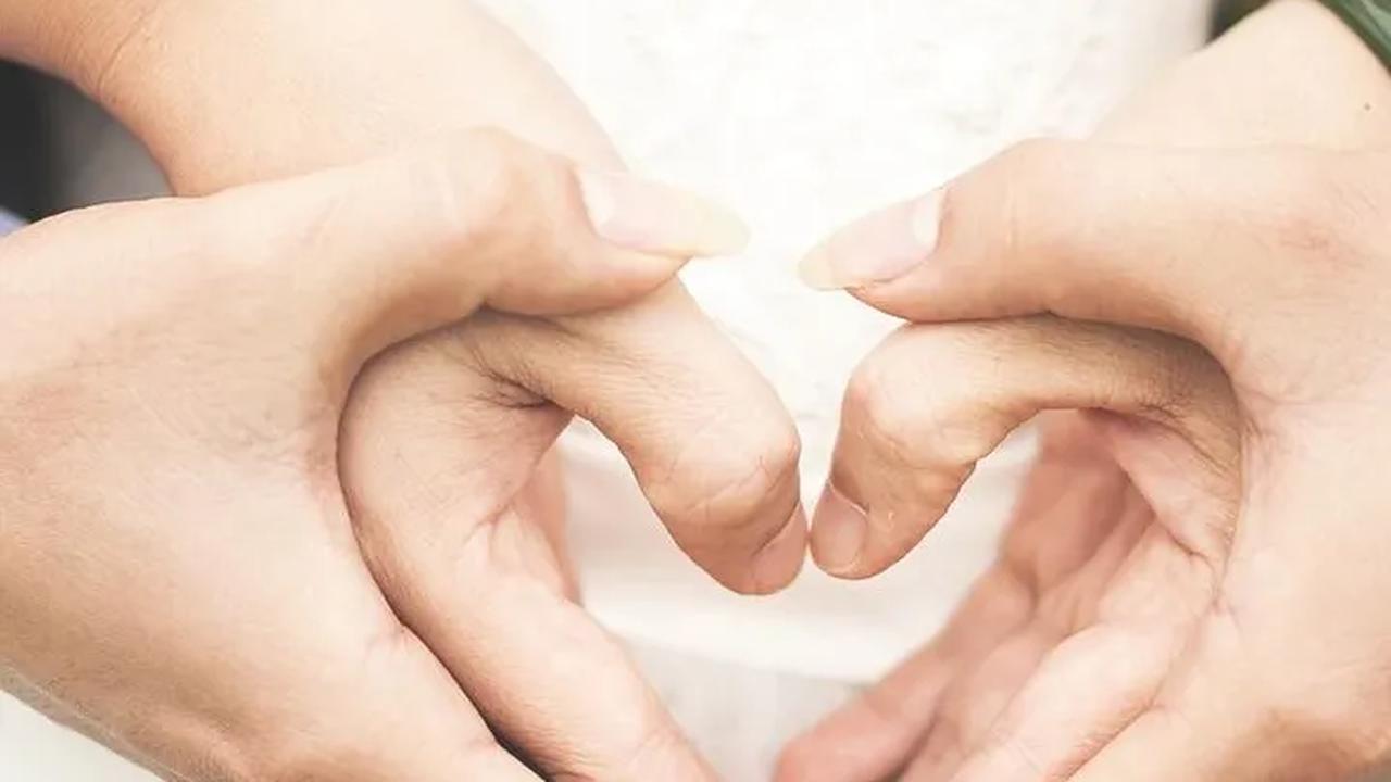 Pelaku pun gerak cepat membuat kontrak dengan korbannya. Dalam perjanjian, calon pengantin wajib membayar uang muka separuh dari nilai kontrak.