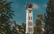 Cari Kuliner di Bukittinggi? Ini 22 Tempat Makan Enak Terbaru & Terpopuler 2025