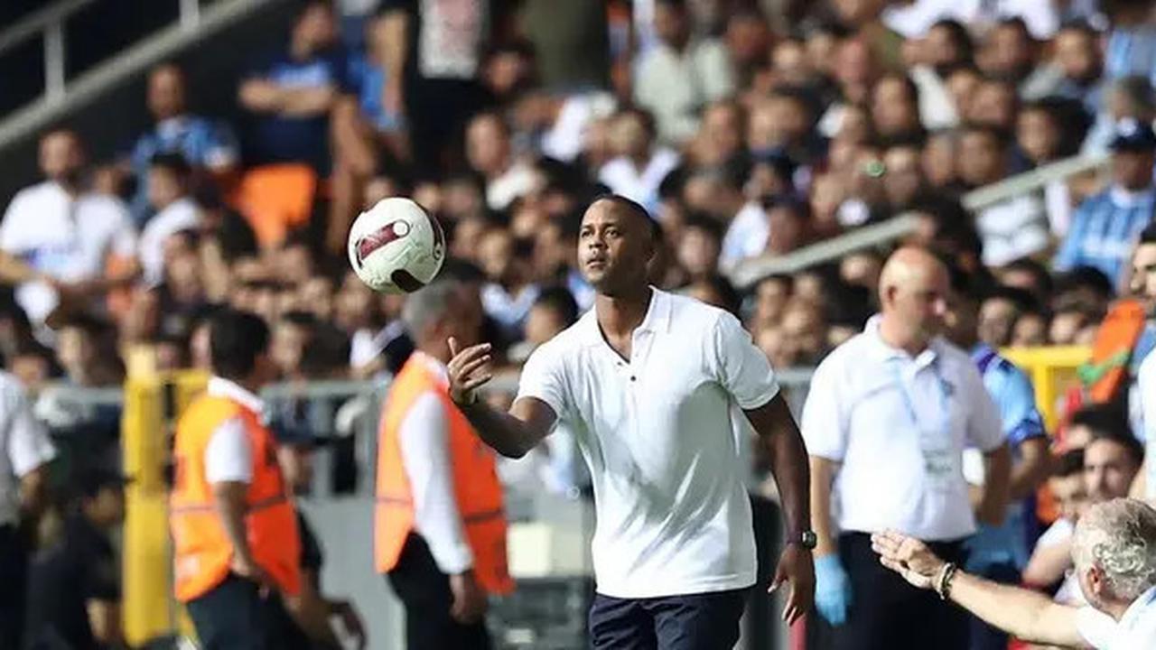 Media Curacao Ungkap Taktik Aneh Patrick Kluivert: Mengubah Formasi Setiap Pertandingan Bikin Pemain Bingung