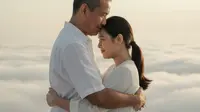 Cara Edit Foto Berpelukan di Awan dengan Orang Tua yang Telah Tiada, Lengkap dengan Promptnya