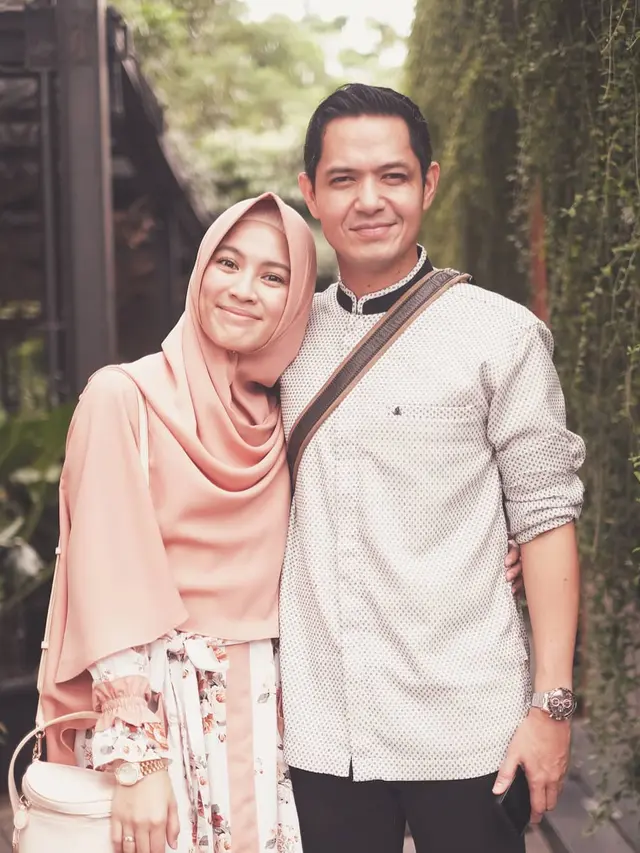 [Fimela] Dude Harlino dan Alyssa Soebandono